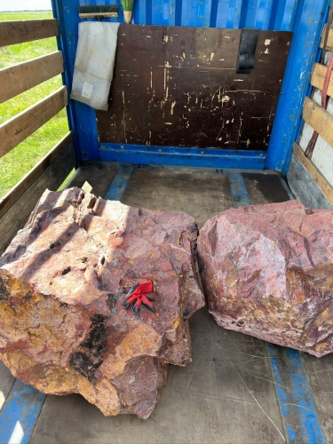 Ландшафтные глыбы красно-фиолетовые 200-1000 килограмм купить в Архангельской области