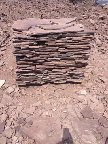 Плитняк лемезит бордовый для цоколя 1,5-2 см купить в Архангельской области