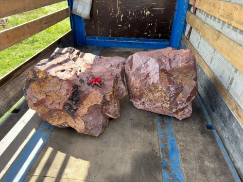 Ландшафтные глыбы красно-фиолетовые 200-1000 килограмм купить в Архангельской области