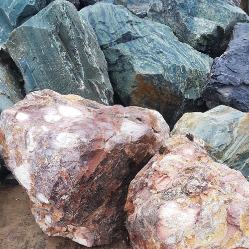 Ландшафтные глыбы красно-фиолетовые 200-1000 килограмм купить в Архангельской области