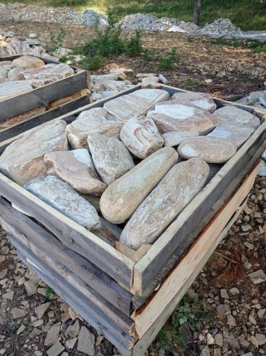 Златолит жёлтый, жёлто-зелёный глыбки и валуны для ланшафтного дизайна купить в Архангельской области