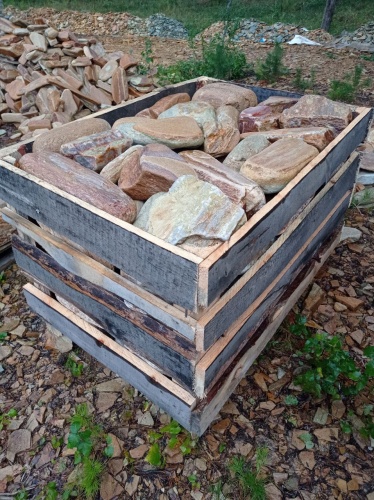 Златолит жёлтый, жёлто-зелёный глыбки и валуны для ланшафтного дизайна купить в Архангельской области